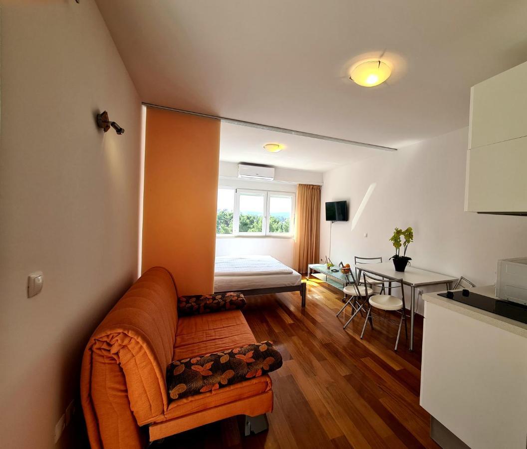 מאקרסקה Apartments Veronika מראה חיצוני תמונה